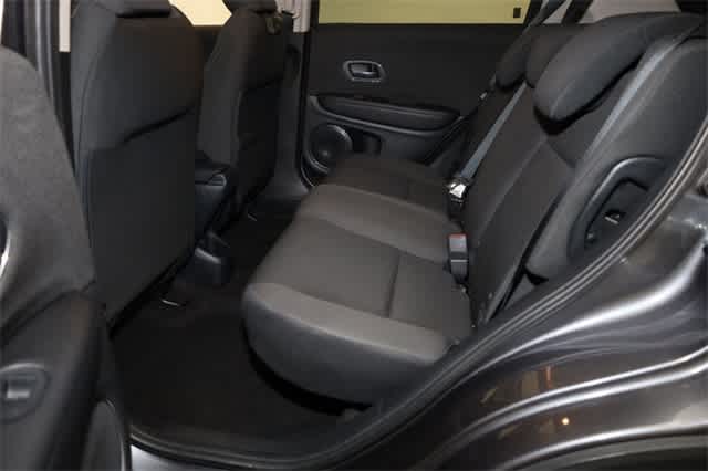 2022 Honda HR-V EX 21