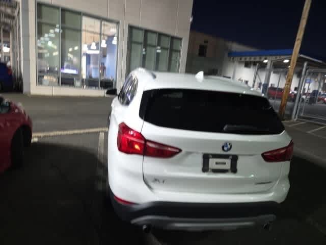 Thumbnail: 2019 BMW X1 - 9