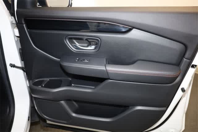 Thumbnail: 2024 Honda Pilot - 22