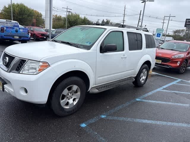 Thumbnail: 2012 Nissan Pathfinder - 3