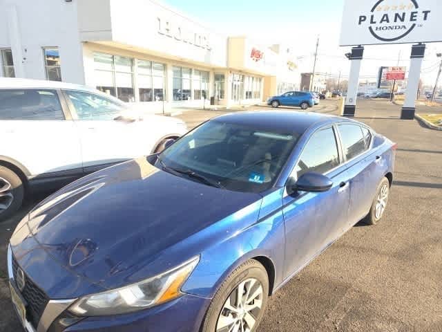 Thumbnail: 2020 Nissan Altima - 2