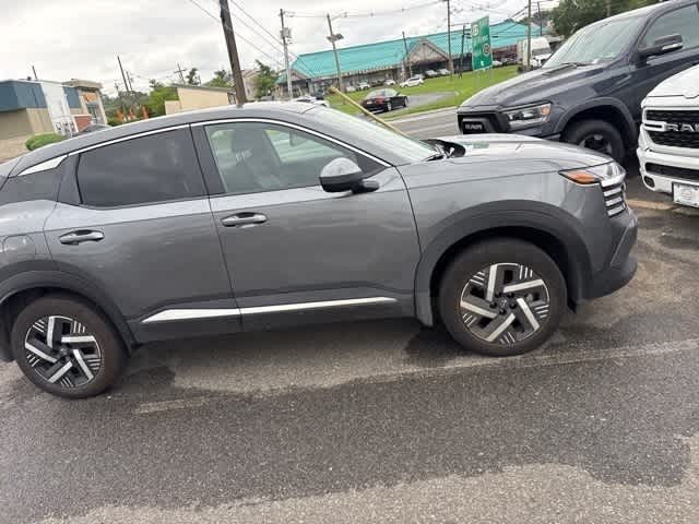 Thumbnail: 2025 Nissan Kicks - 14