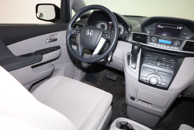 Thumbnail: 2012 Honda Odyssey - 21