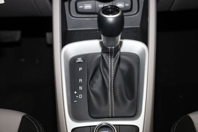 Thumbnail: 2022 Hyundai Venue - 29