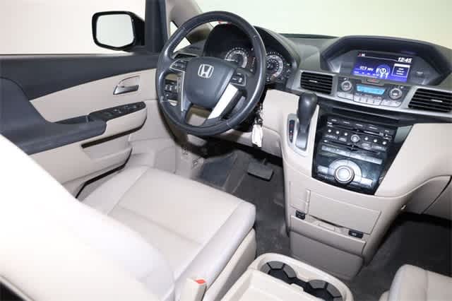 Thumbnail: 2013 Honda Odyssey - 16