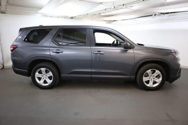 Thumbnail: 2023 Honda Pilot - 9