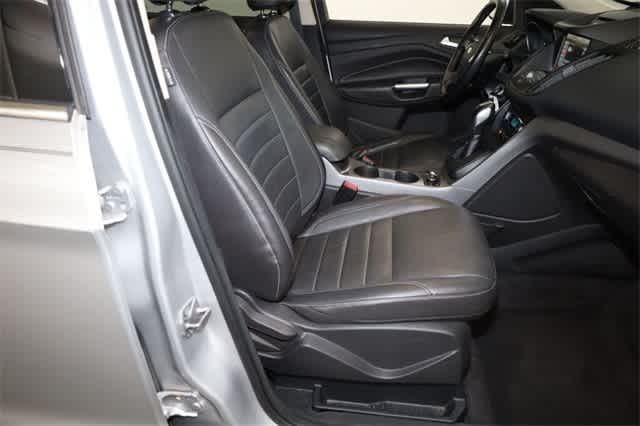 Thumbnail: 2015 Ford Escape - 20