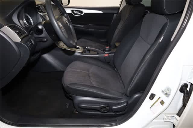 Thumbnail: 2014 Nissan Sentra - 15