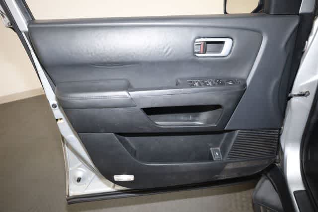 Thumbnail: 2013 Honda Pilot - 13