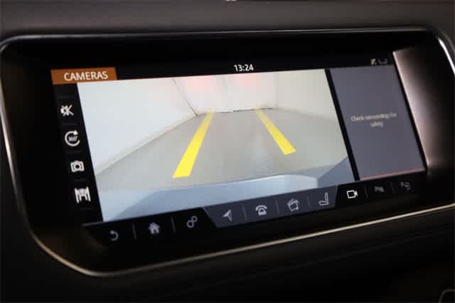 Thumbnail: 2017 Land Rover Range Rover Sport - 24