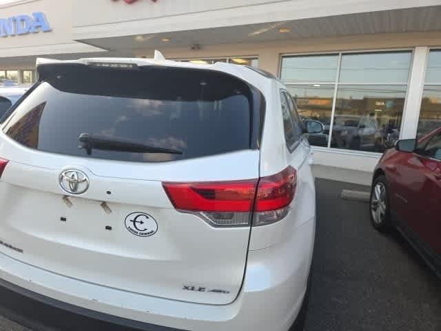 Thumbnail: 2018 Toyota Highlander - 12