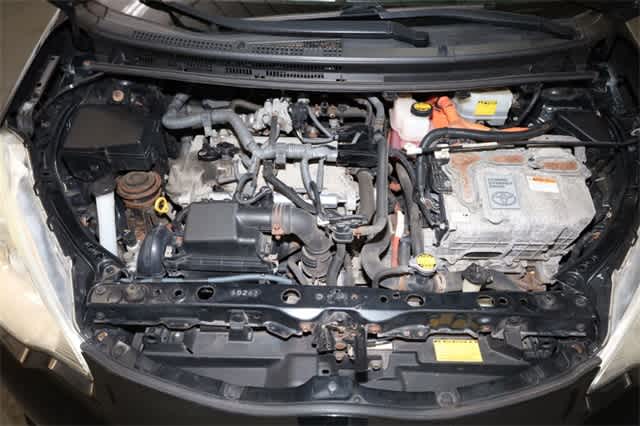 Thumbnail: 2014 Toyota Prius c - 33