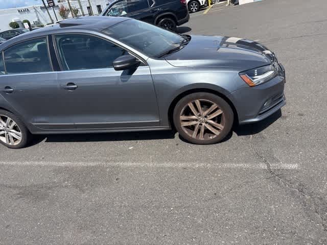 Thumbnail: 2017 Volkswagen Jetta - 14