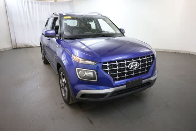 Thumbnail: 2022 Hyundai Venue - 11