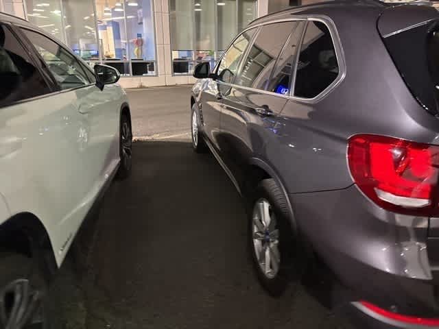 Thumbnail: 2015 BMW X5 - 15