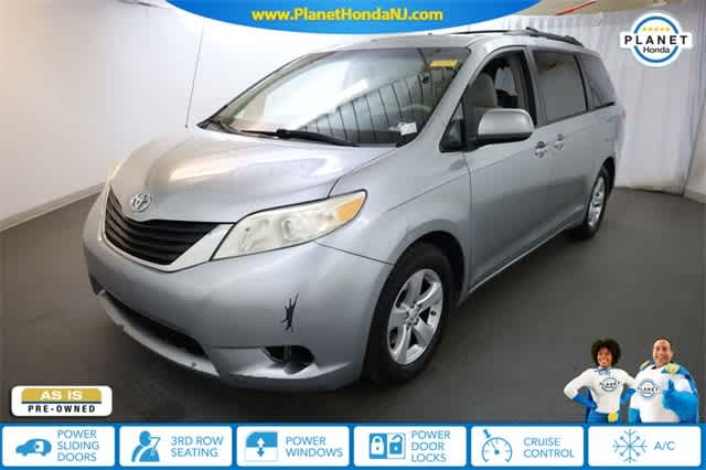 2013 Toyota Sienna LE -
                  Union, NJ