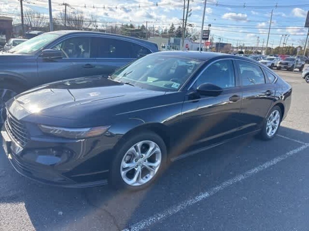 Used 2023 Honda Accord LX Sedan