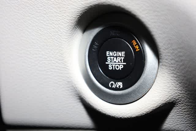 Thumbnail: 2020 Chrysler Pacifica - 31