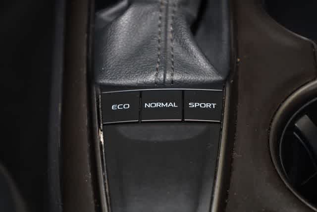 Thumbnail: 2023 Toyota Camry - 31