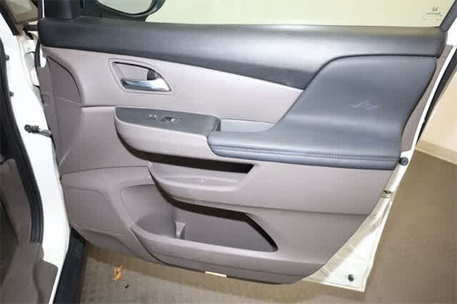 Thumbnail: 2016 Honda Odyssey - 23