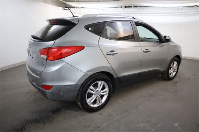 Thumbnail: 2013 Hyundai Tucson - 8