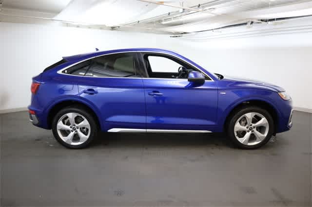 Thumbnail: 2021 Audi Q5 - 9