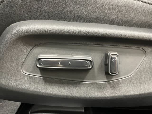 Thumbnail: 2026 Honda HR-V - 14