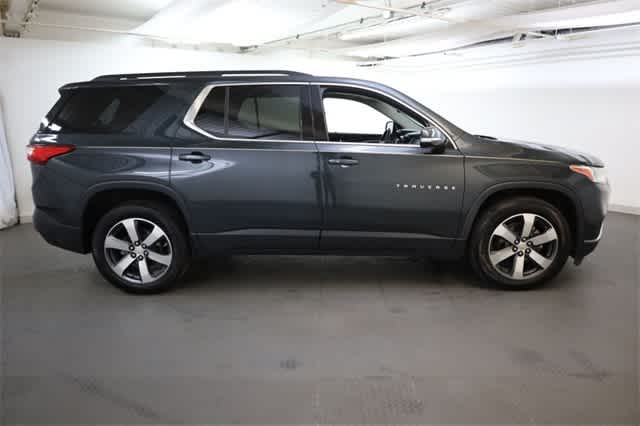 Thumbnail: 2020 Chevrolet Traverse - 9