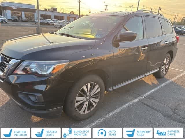 Thumbnail: 2017 Nissan Pathfinder - 1