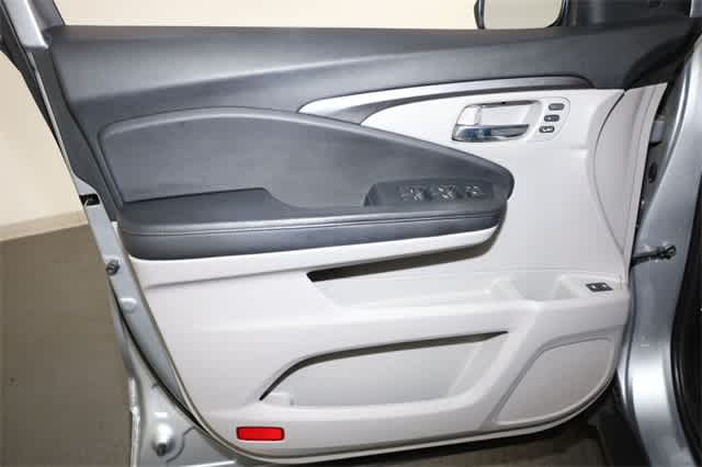 Thumbnail: 2022 Honda Pilot - 13