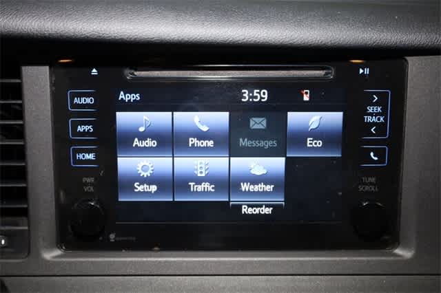 Thumbnail: 2015 Toyota Sienna - 27