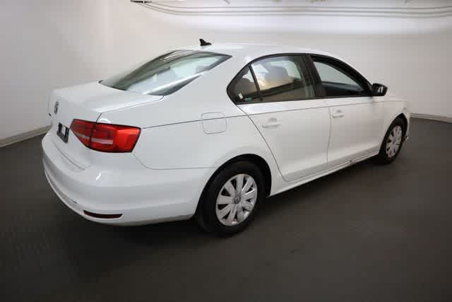 Thumbnail: 2015 Volkswagen Jetta - 9