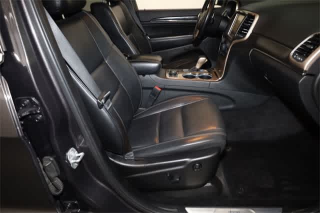 Thumbnail: 2017 Jeep Grand Cherokee - 20