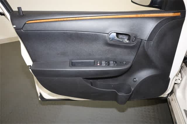 2012 Chevrolet Malibu LT 13