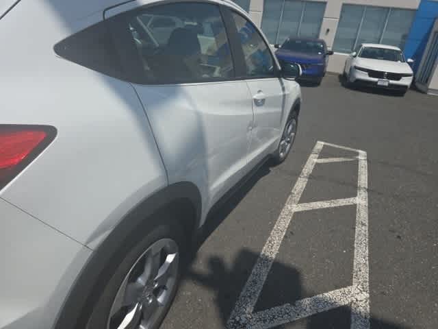 Thumbnail: 2022 Honda HR-V - 12