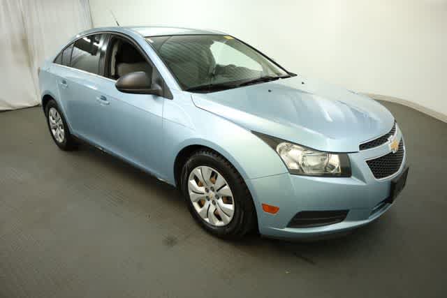 Thumbnail: 2012 Chevrolet Cruze - 10