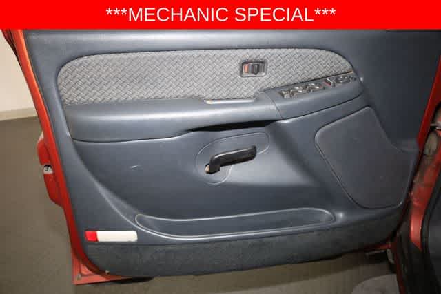 Thumbnail: 2002 Chevrolet Avalanche 1500 - 13