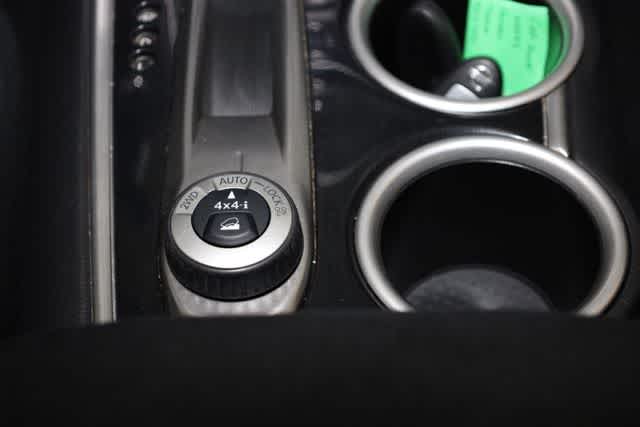 Thumbnail: 2015 Nissan Pathfinder - 30
