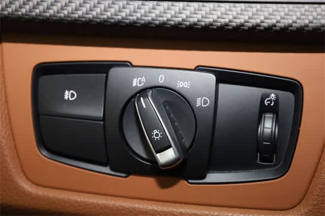 Thumbnail: 2016 BMW 3 Series - 26