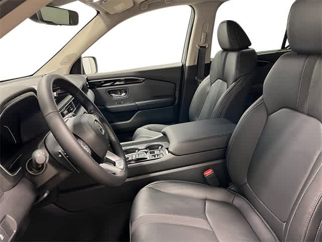 2025 Honda Pilot Touring 11