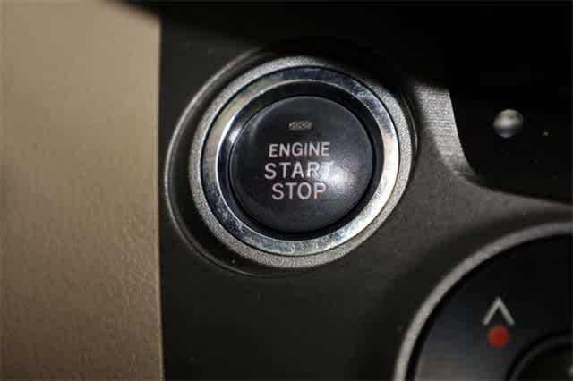 Thumbnail: 2012 Toyota RAV4 - 28