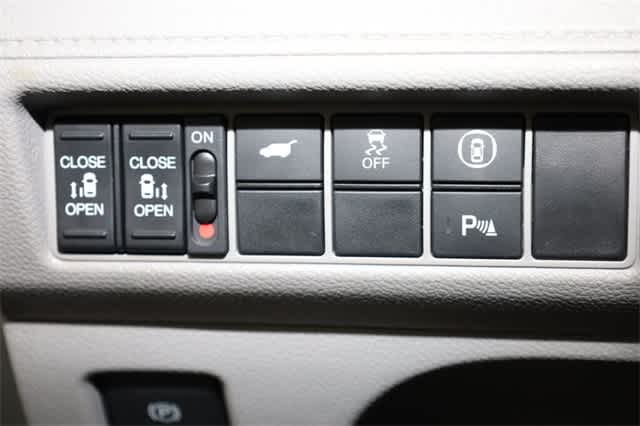 Thumbnail: 2022 Honda Odyssey - 27