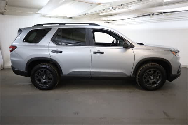 Thumbnail: 2024 Honda Pilot - 10