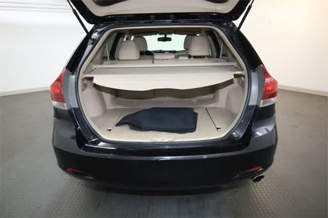 Thumbnail: 2013 Toyota Venza - 31