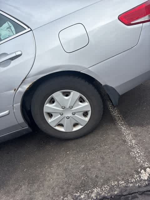 Thumbnail: 2004 Honda Accord - 18