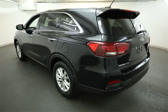 Thumbnail: 2019 Kia Sorento - 4