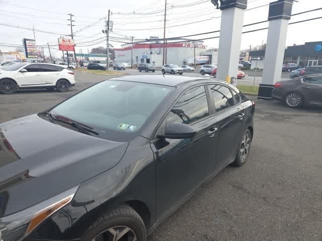 Thumbnail: 2019 Kia Forte - 3