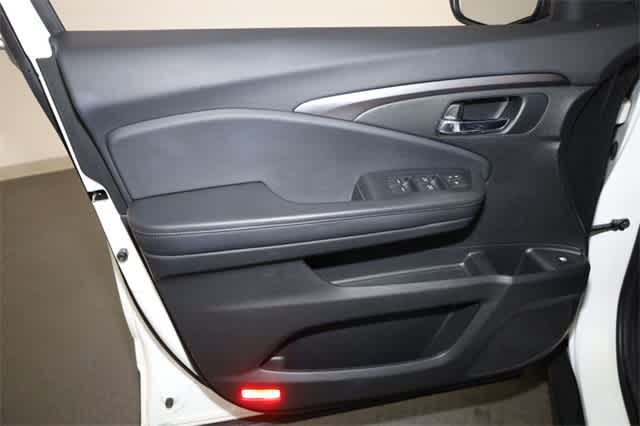 Thumbnail: 2021 Honda Pilot - 13