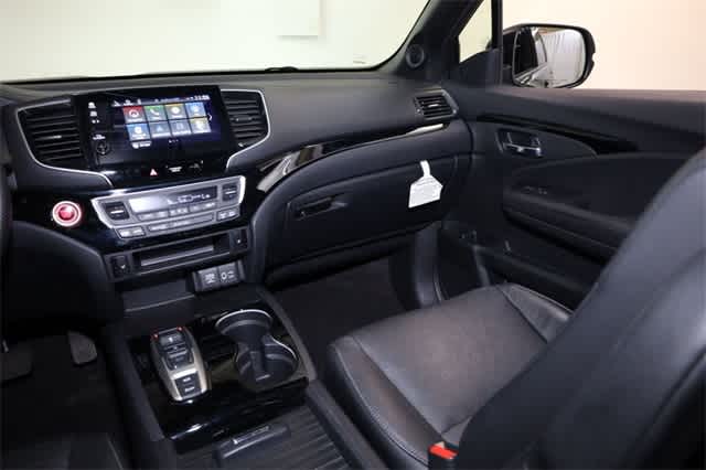 Thumbnail: 2019 Honda Passport - 18