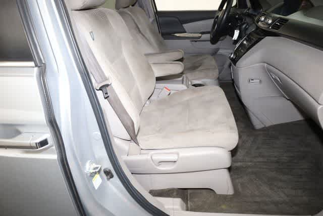 Thumbnail: 2012 Honda Odyssey - 33